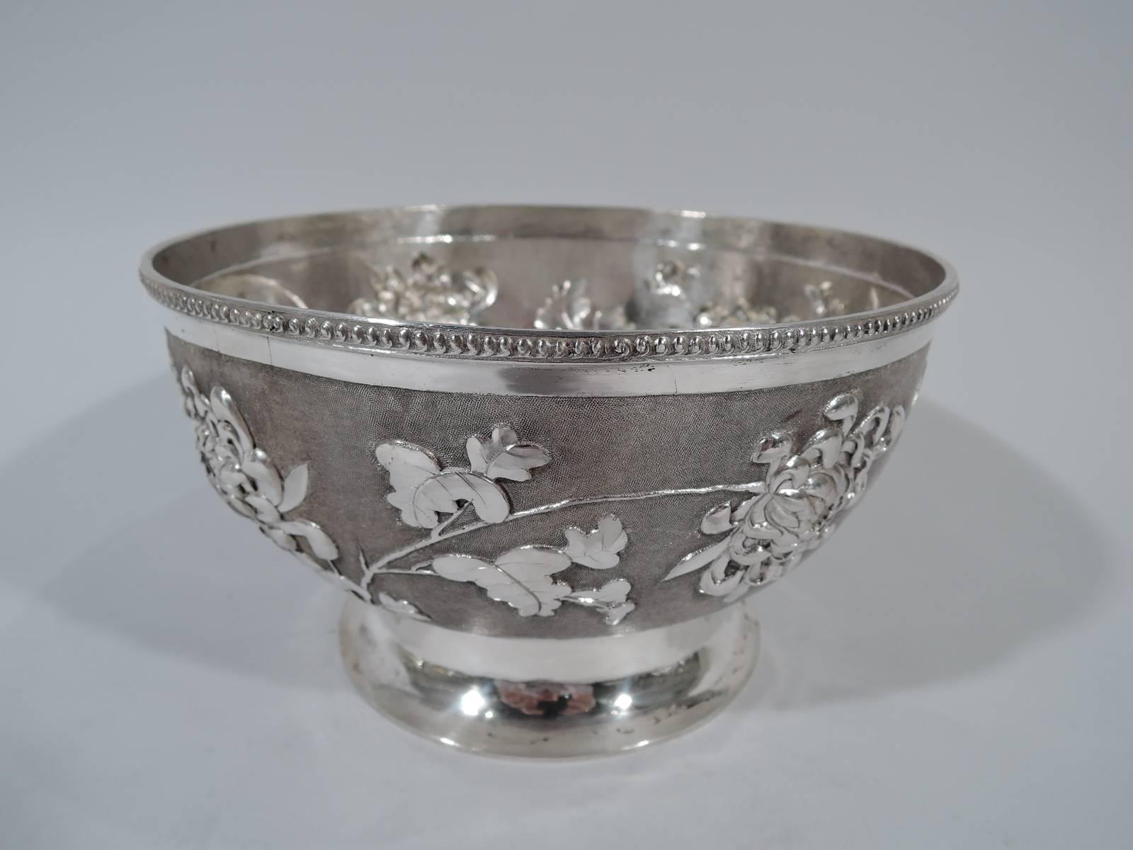 Chinese Export Beautiful Chinese Silver Bowl with Chrysanthemums