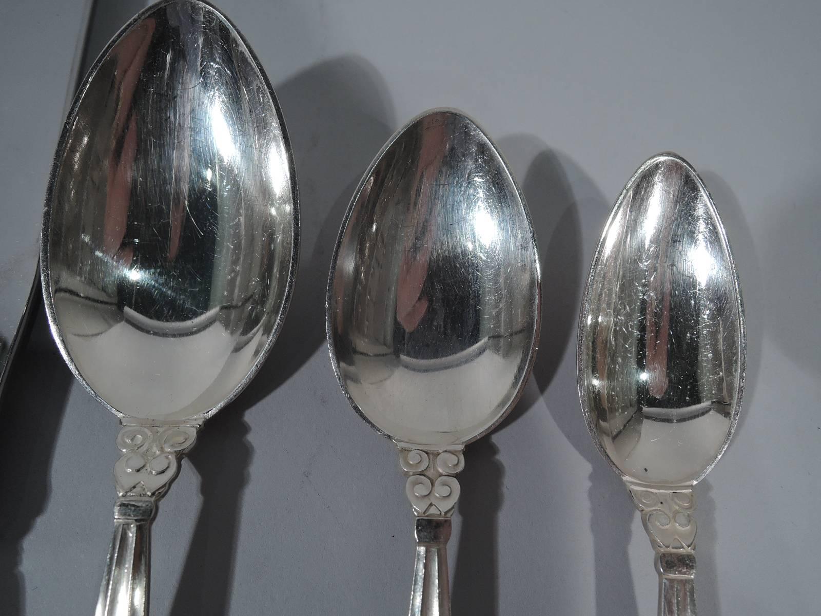 Georg Jensen Acorn Sterling Silver Dinner Service for 12 with 72 Pieces In Excellent Condition In New York, NY