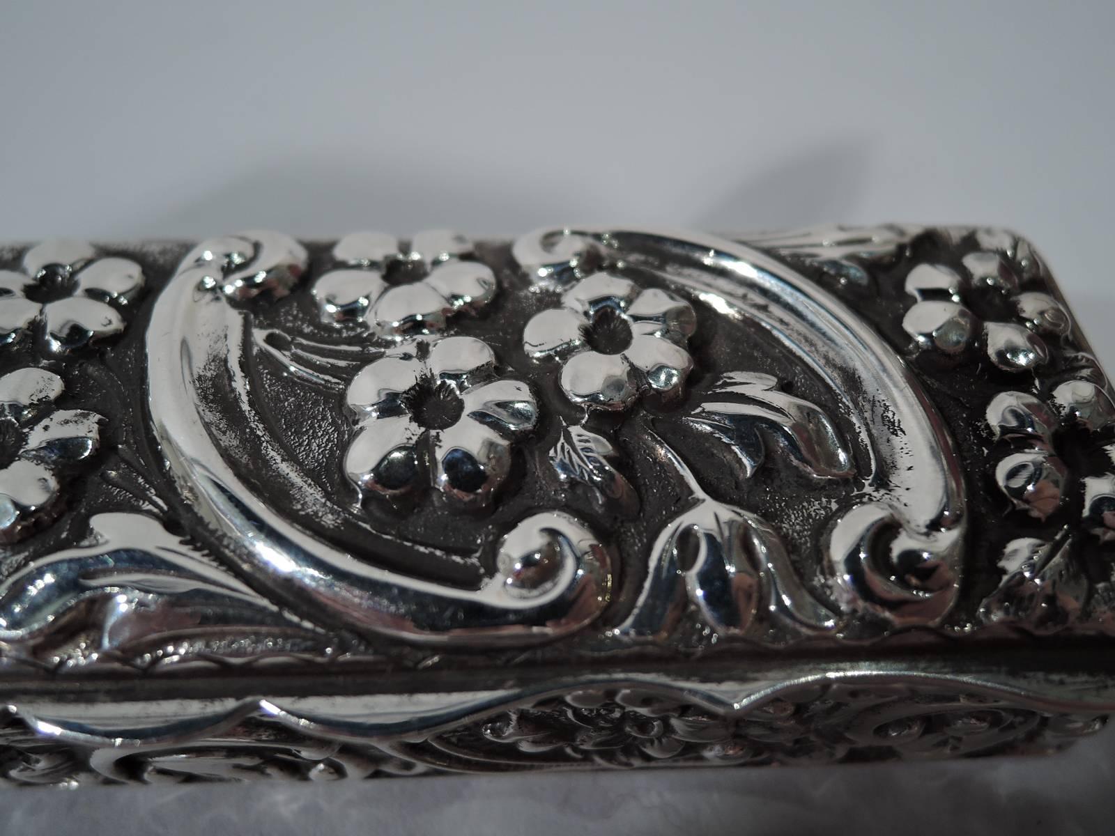 Antique English Edwardian Repousse Sterling Silver Desk Box In Excellent Condition In New York, NY