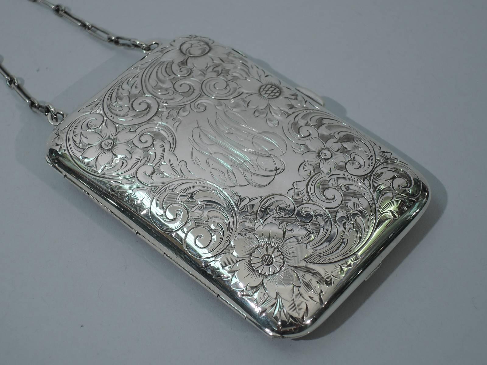 American Edwardian Sterling Silver Compact Purse with Wrist Chain In Excellent Condition In New York, NY
