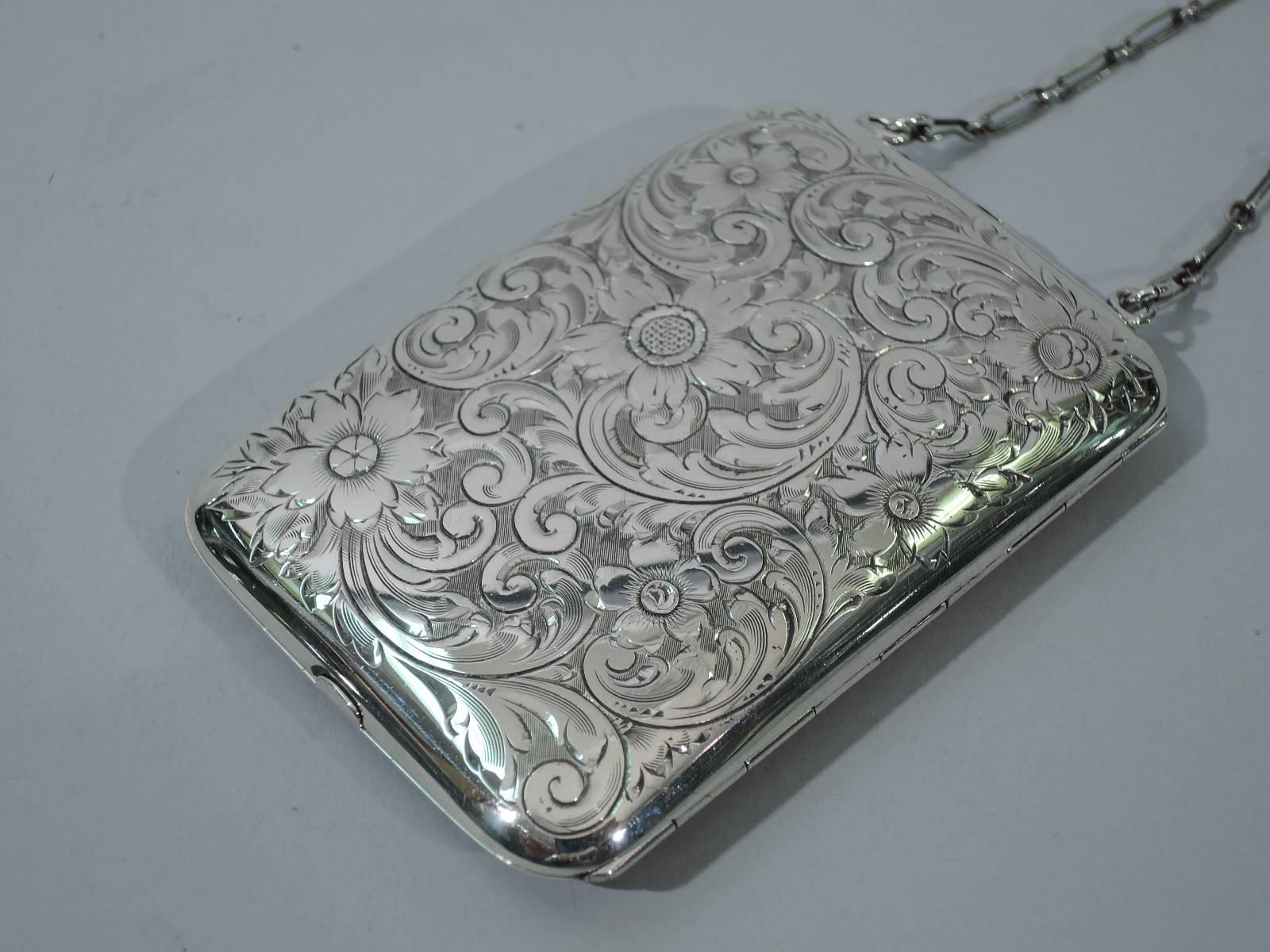 20th Century American Edwardian Sterling Silver Compact Purse with Wrist Chain