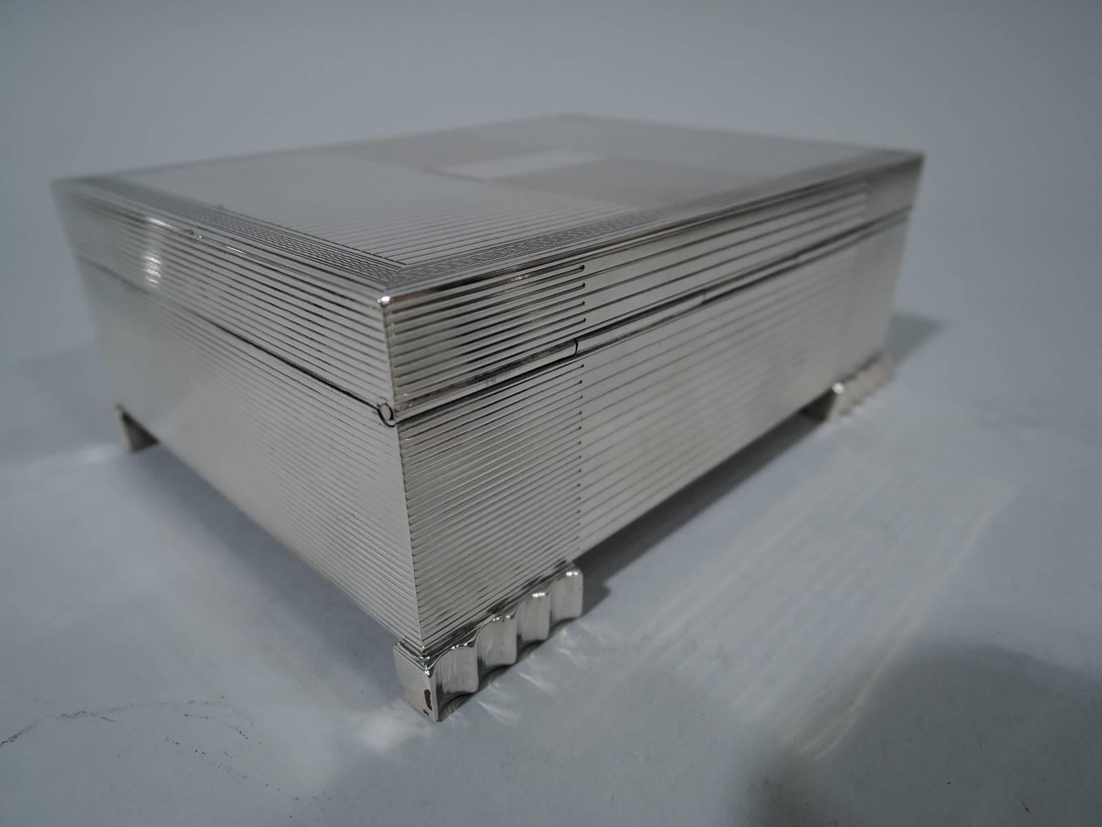 Snazzy Modern English Sterling Silver Box In Excellent Condition In New York, NY