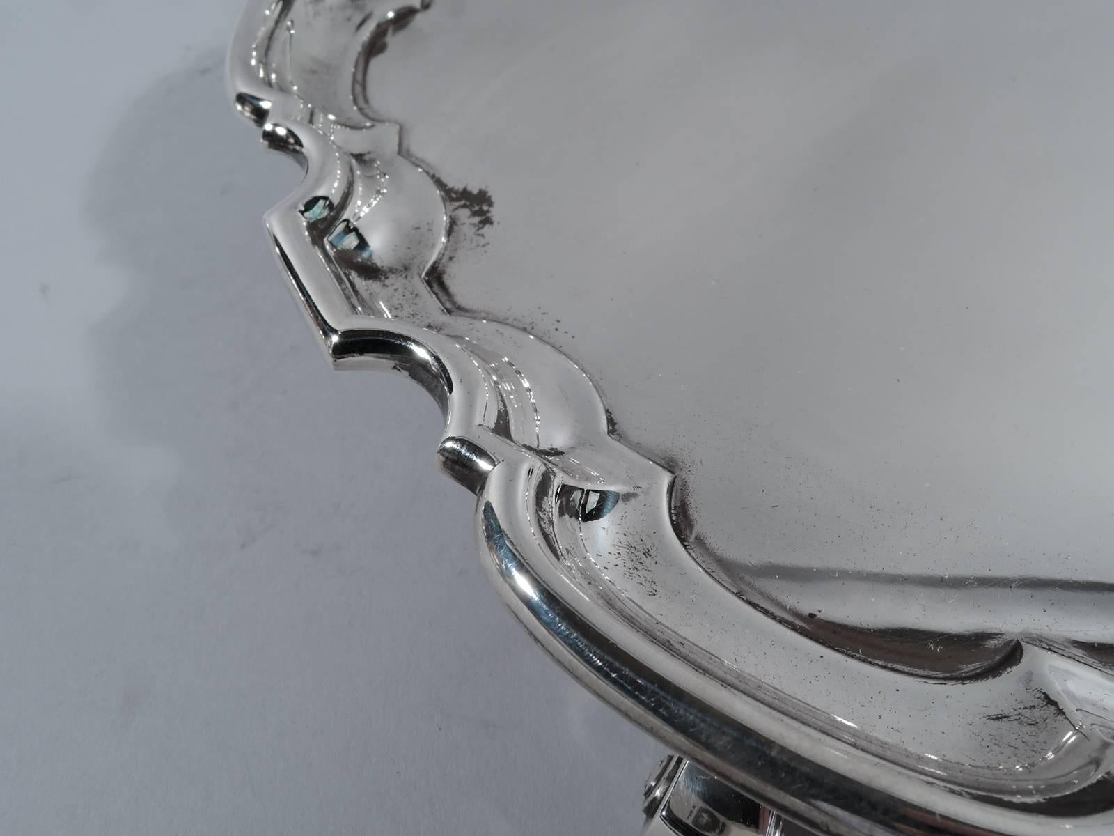 Mid-20th Century English Sterling Silver Oval Salver Tray with Georgian Piecrust Rim