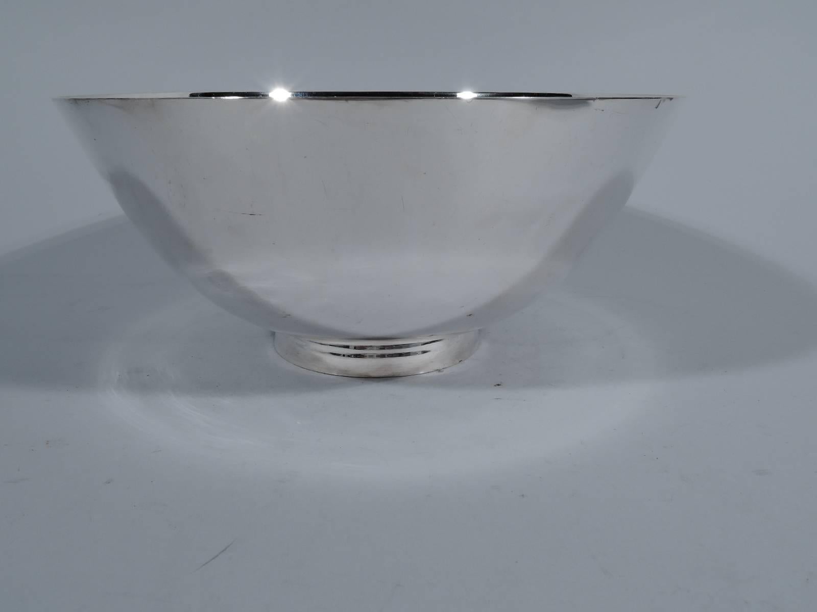 American Colonial Revival Sterling Silver Bowl by Tiffany In Excellent Condition In New York, NY