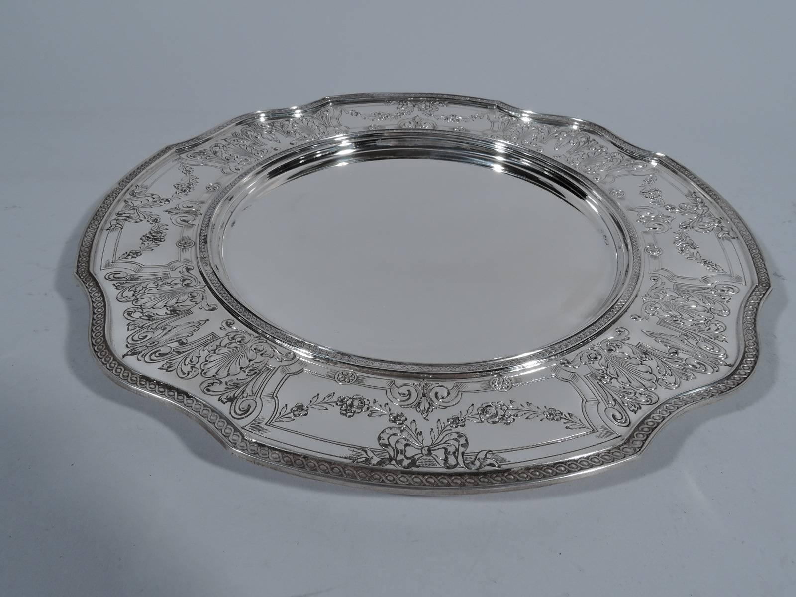 Set of Six Antique American Edwardian Sterling Silver Dinner Plates In Excellent Condition In New York, NY