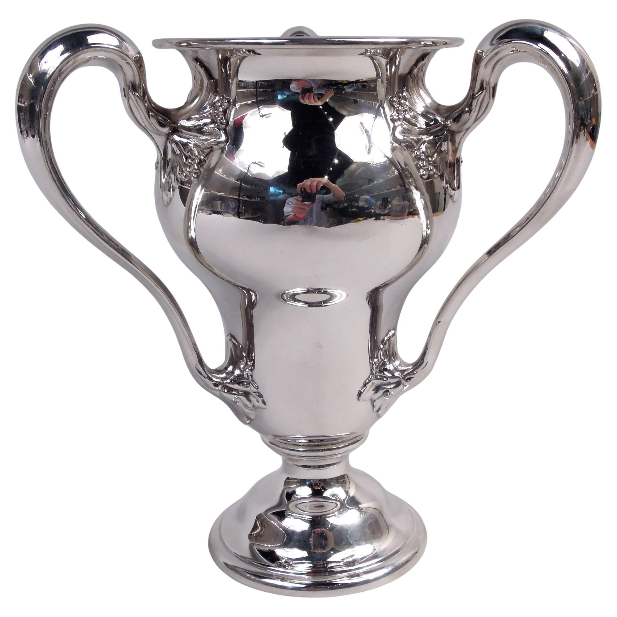 Ancienne coupe trophée en argent sterling de l'époque américaine édouardienne de l'Art nouveau en vente