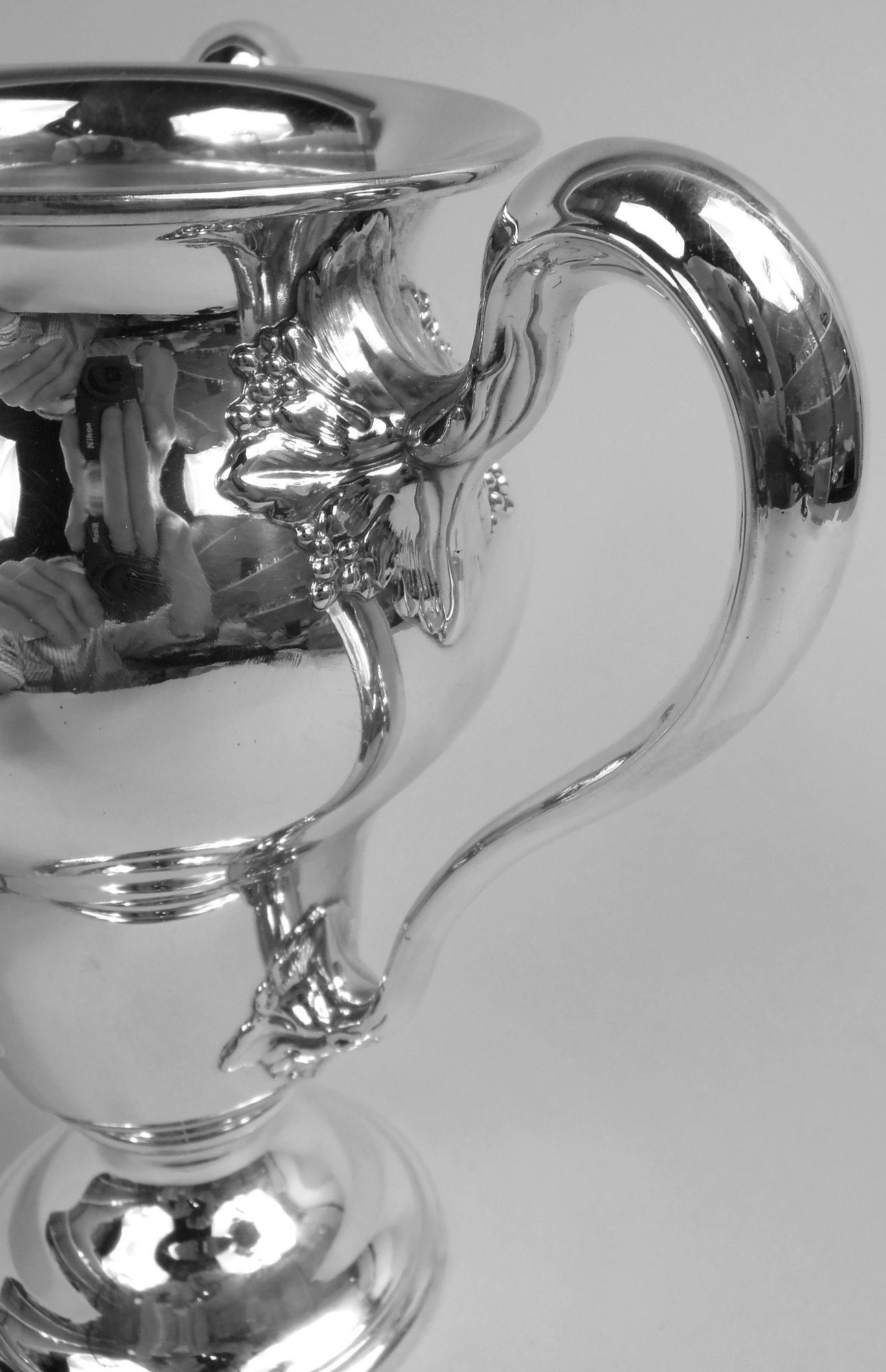 Édouardien Ancienne coupe trophée en argent sterling de l'époque américaine édouardienne de l'Art nouveau en vente