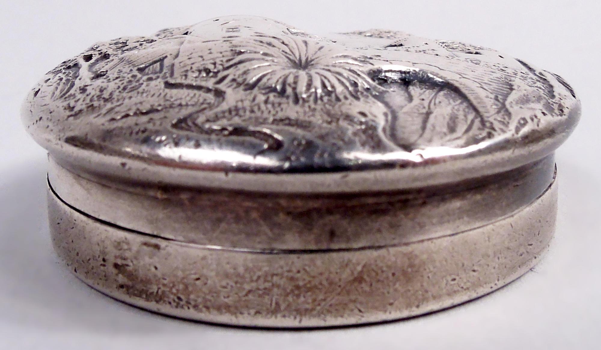 Edwardian Antique Kirk Baltimore Sterling Silver Pillbox with Pastoral Scene For Sale
