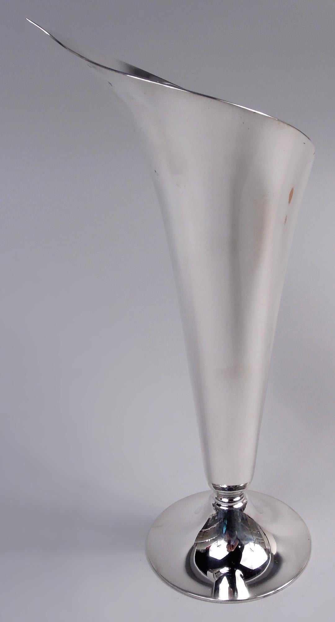 Mid-Century Modern Classic Tiffany Midcentury Modern Abstract Calla Lily Vase For Sale