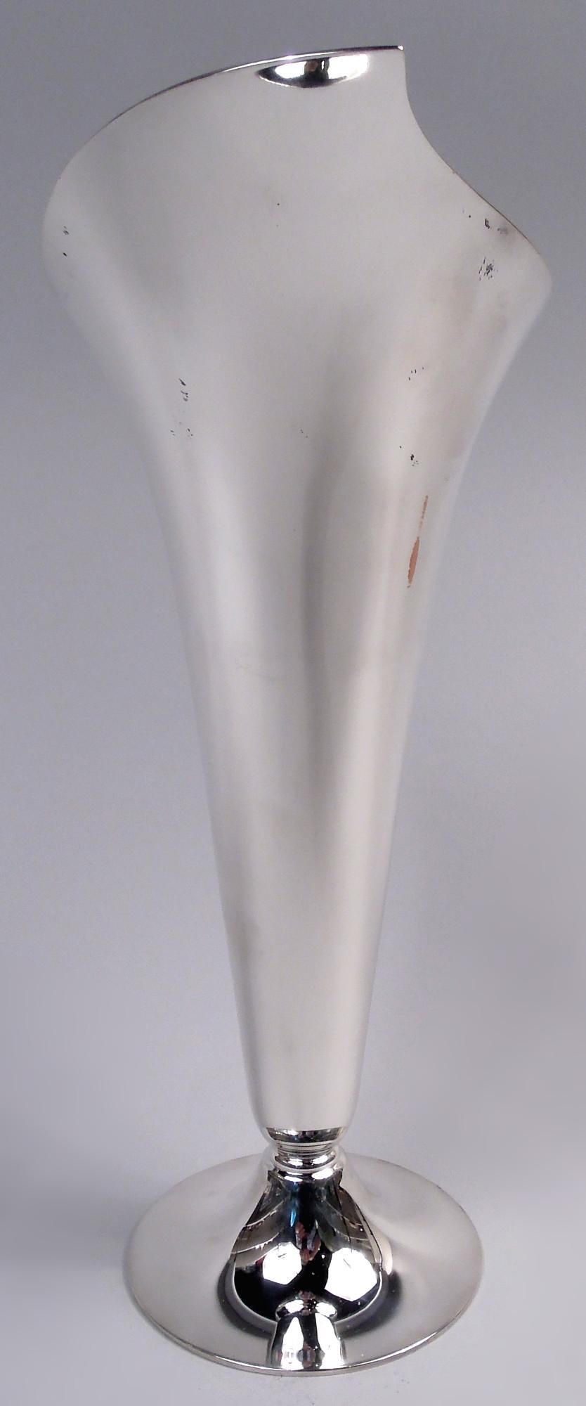 American Classic Tiffany Midcentury Modern Abstract Calla Lily Vase For Sale