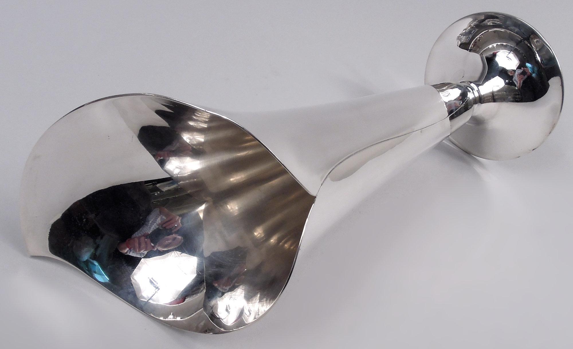 Sterling Silver Classic Tiffany Midcentury Modern Abstract Calla Lily Vase For Sale