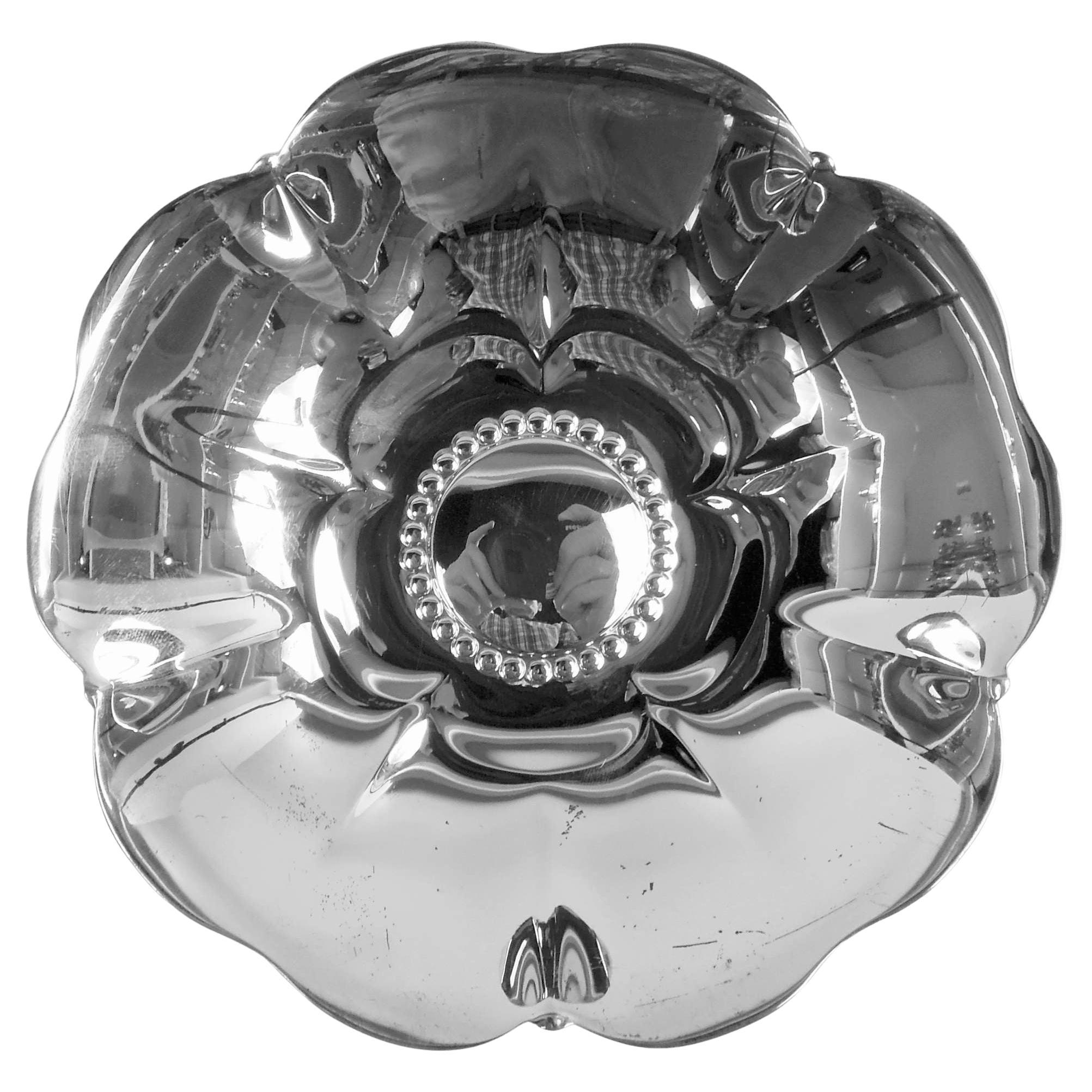 Ciotola con testa di fiore in argento Tiffany American Midcentury Modern in vendita