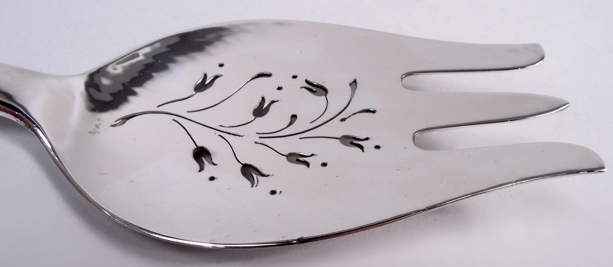 Georg Jensen Danish Modern Sterling Silver Fish Serving Pair In Good Condition For Sale In New York, NY