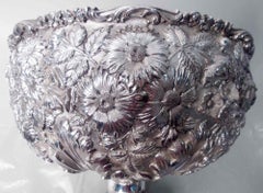 Schofield Baltimore Repoussé-Punschschale aus Sterlingsilber als Tischdekoration