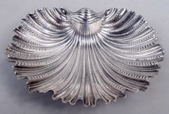 Paire de coquilles Saint-Jacques « Modern Classical » en argent massif de Buccellati