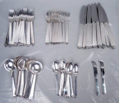Servizio da tavola danese “Pyramid” di Georg Jensen in argento sterling per 12 persone