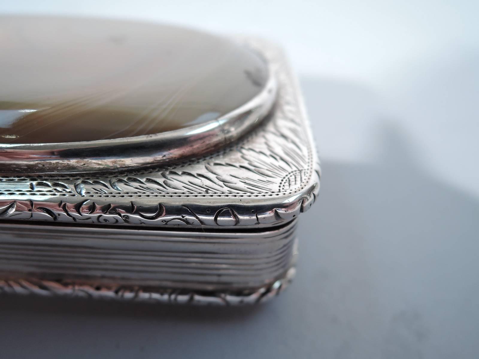 English Georgian Sterling Silver and Agate Snuffbox 1