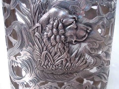 Fiaschetta d'epoca Gorham con decorazioni in argento, con cane da caccia e anatra