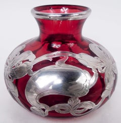 Jarrón antiguo americano de estilo Art Nouveau, con detalles en plata y 3 pulgadas de altura