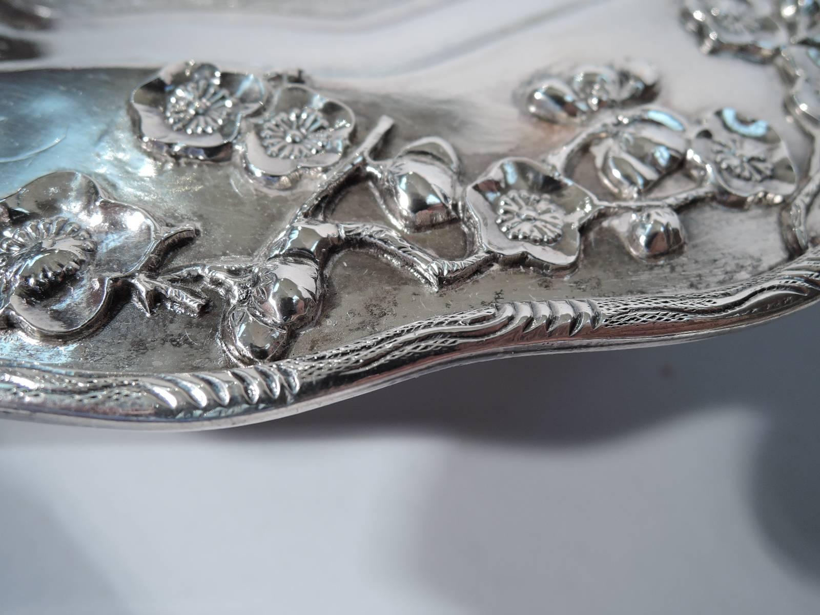 Large and Excellent Chinese Export Silver Salver Tray In Excellent Condition In New York, NY