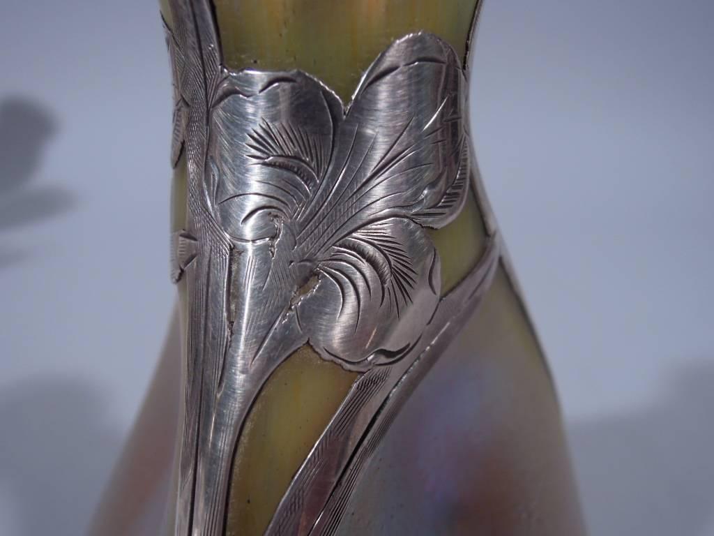 Alvin Art Nouveau Iridescent Gold Glass Vase with Silver Overlay In Excellent Condition In New York, NY