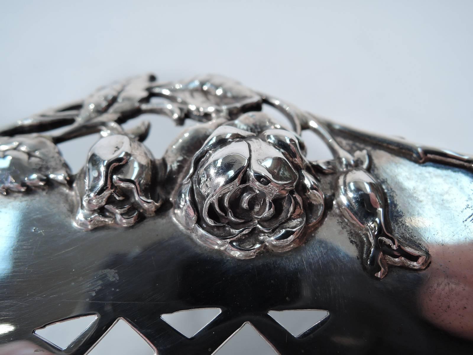 Elegant Tiffany Sterling Silver Basket with Roses In Excellent Condition In New York, NY