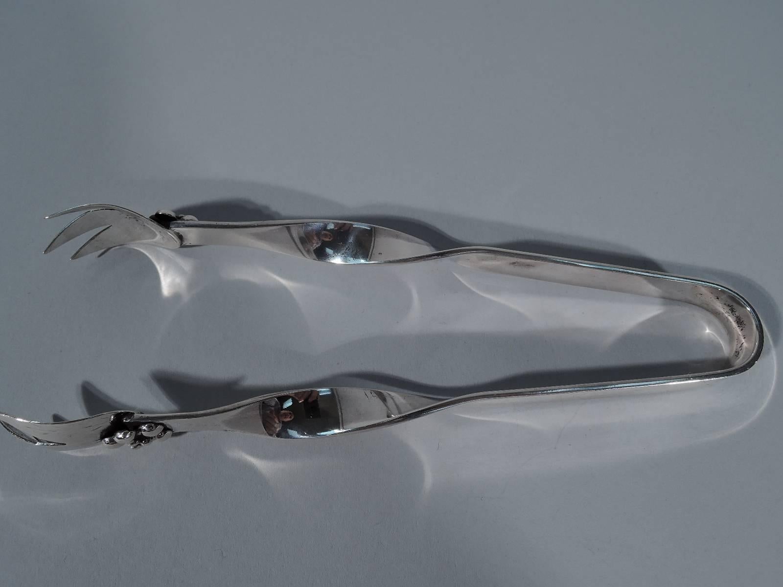  American Modern Handmade Sterling Silver Ice Tongs In Excellent Condition In New York, NY