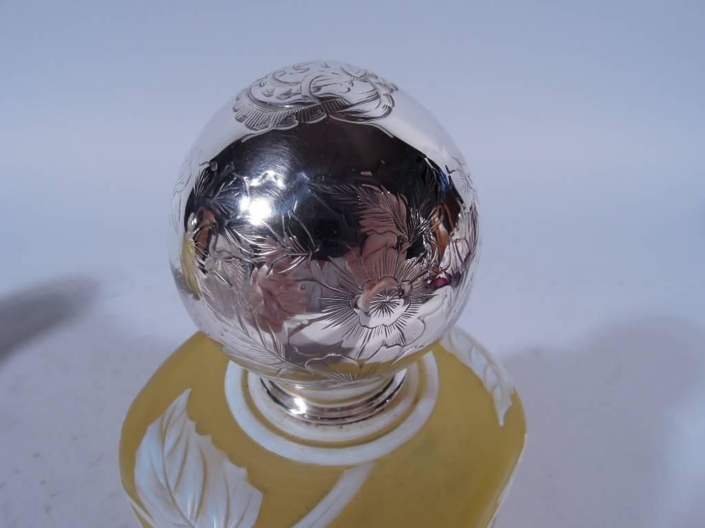 Japonisme Pair of Webb Cameo Art Glass Japonesque Perfumes