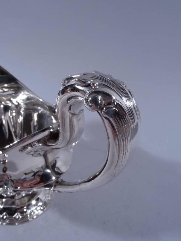 Antique Tiffany Fancy and Heavy Sterling Silver Gravy Boat For Sale at