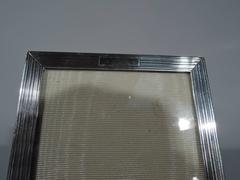 Cadre photo classique Cartier en argent sterling avec lignes gravées