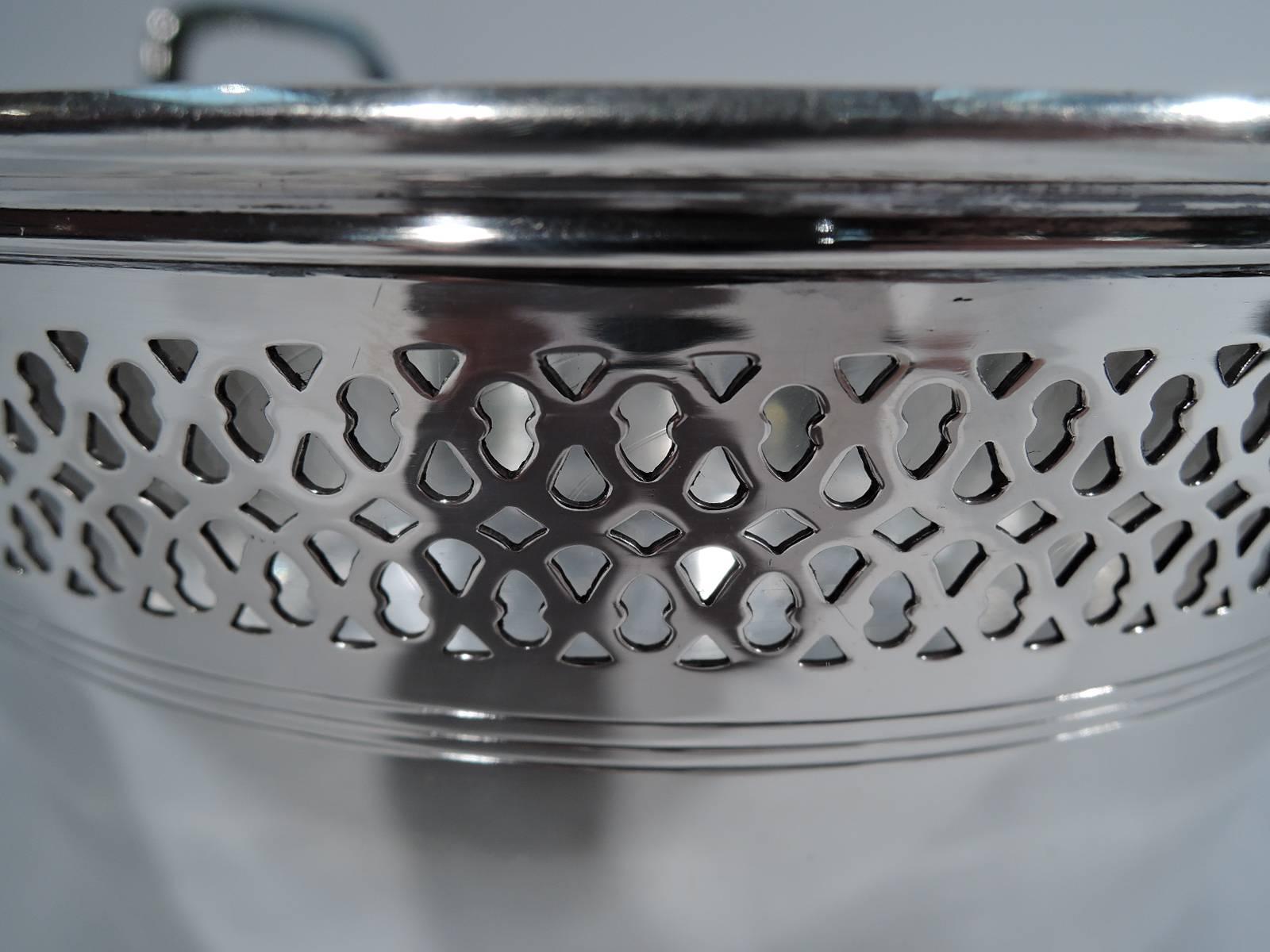 Tiffany Edwardian Pierced Sterling Silver Ice Bucket In Excellent Condition In New York, NY