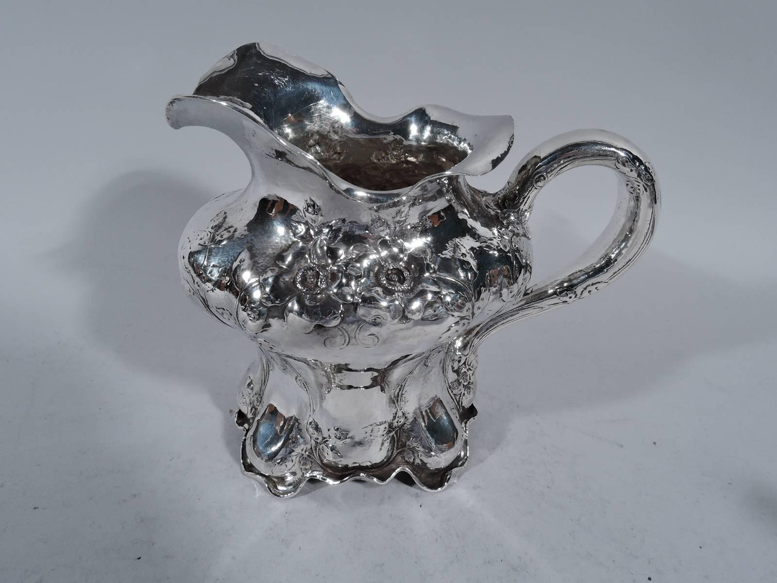 American Art Nouveau Hand-Hammered Coffee and Tea Set with Flowers 2