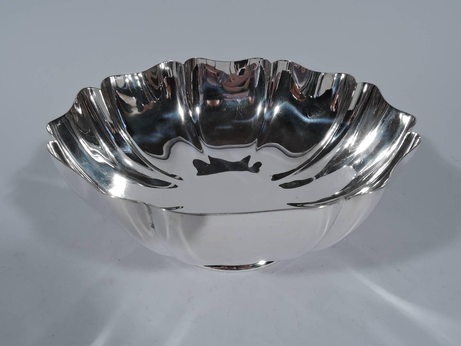 Sterling silver bowl in Standish pattern. Made by Gorham in Providence in 1931. Sides lobed with wavy rim. Stepped foot. Hallmark includes date symbol, pattern name and A12881. Weight: 14.7 troy ounces.