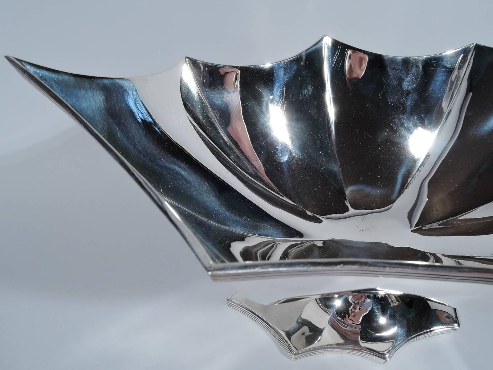 Tiffany Sterling Silver Modern Star Bowl In Excellent Condition In New York, NY