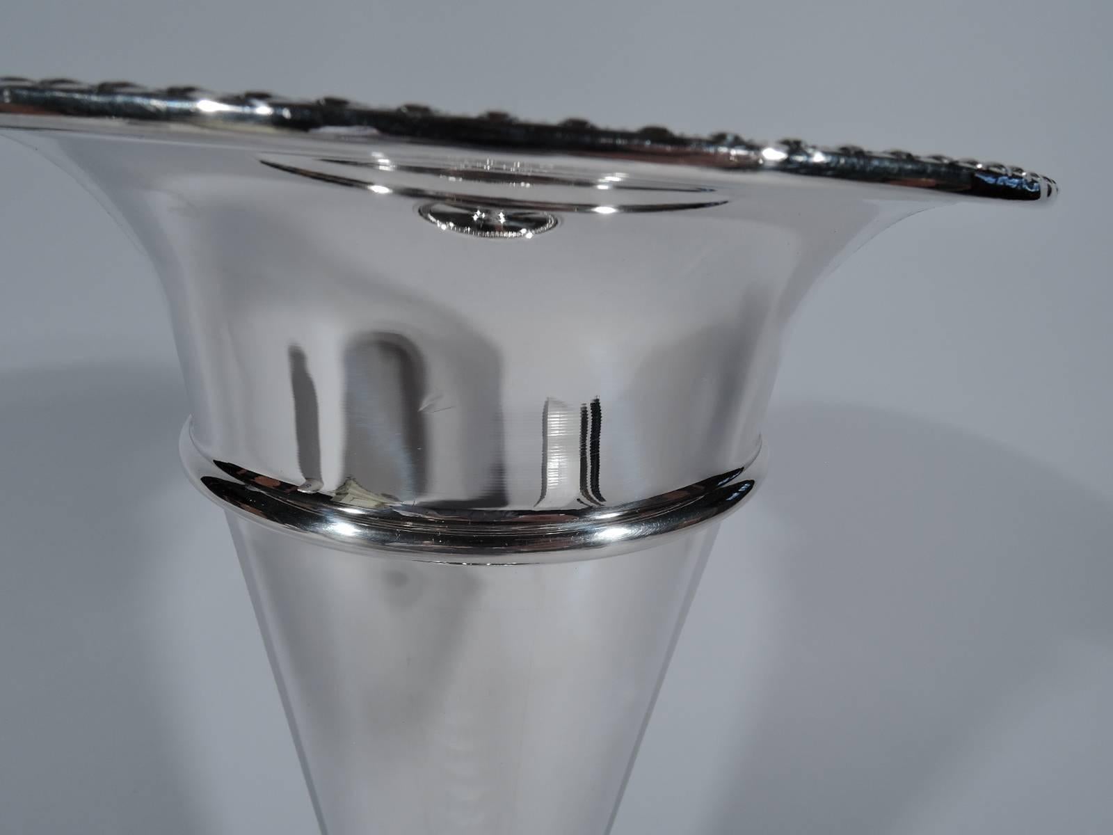 American Sterling Silver Trumpet Vase In Good Condition In New York, NY