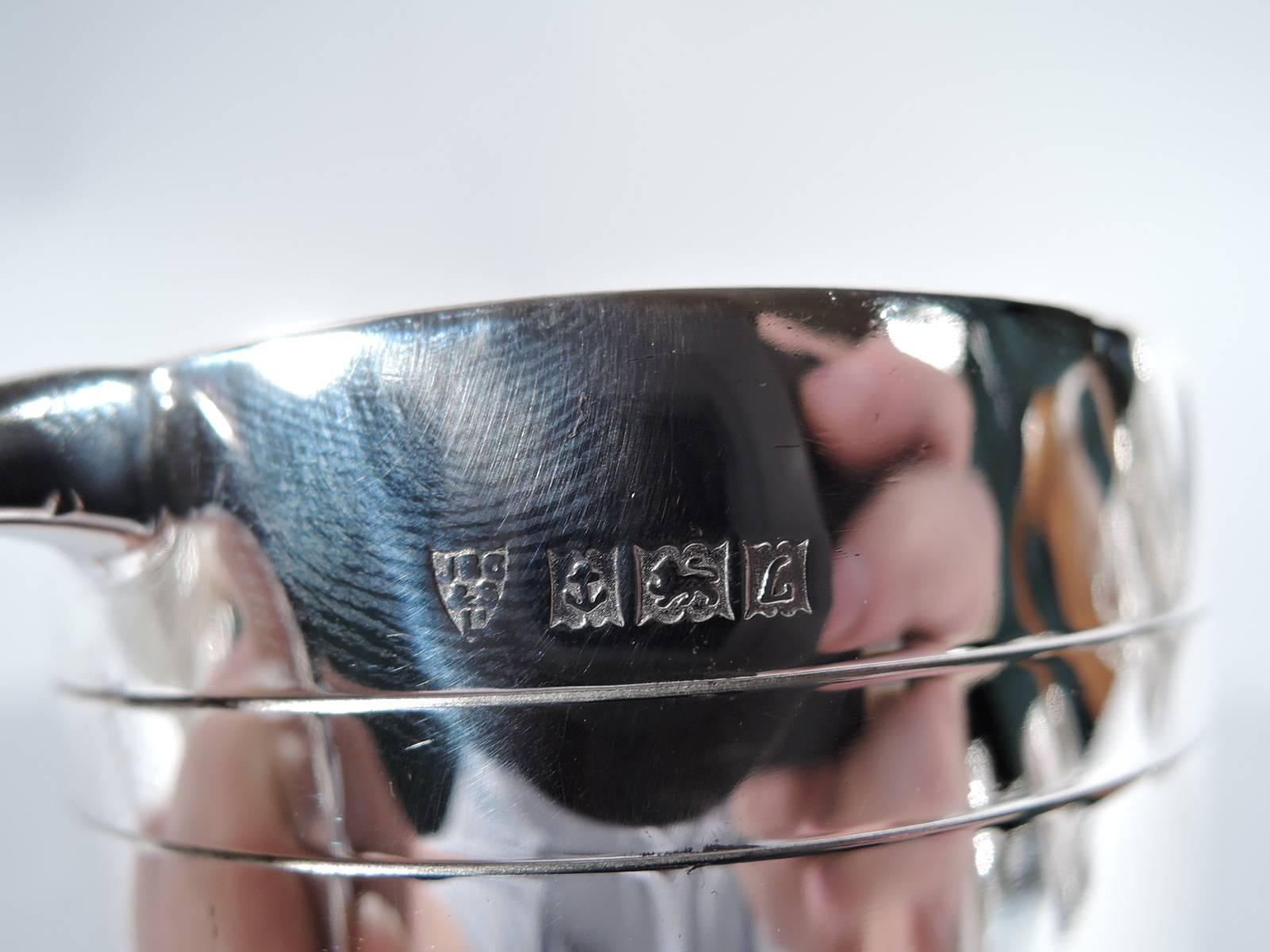 English Modern Sterling Silver Baby Cup (Mitte des 20. Jahrhunderts)