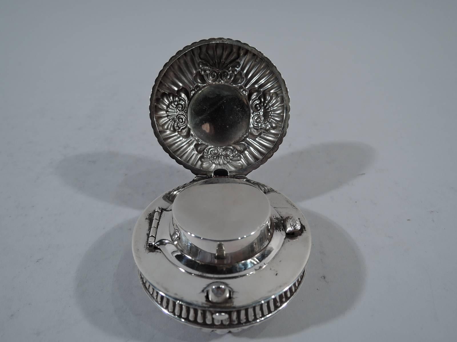 Antique Gorham Sterling Silver Portable Inkwell In Excellent Condition In New York, NY