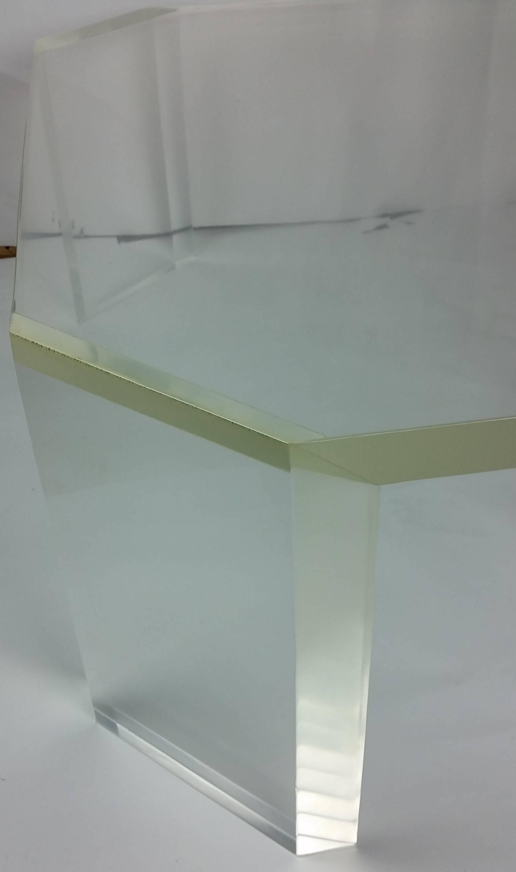 Table basse en lucite de Charles Hollis Jones « L'AMI » Modèle 505 vers 1975 Bon état - En vente à Camden, ME