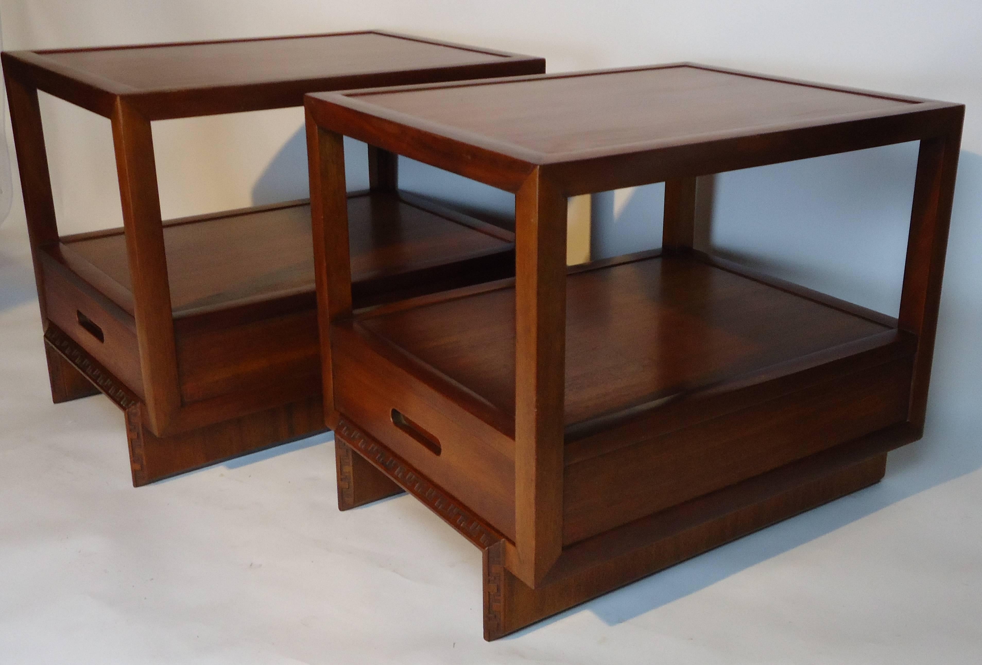 Rare Frank Lloyd Wright Pair of Mahogany End Tables/ Nightstands, Henredon, 1955 In Excellent Condition In Camden, ME