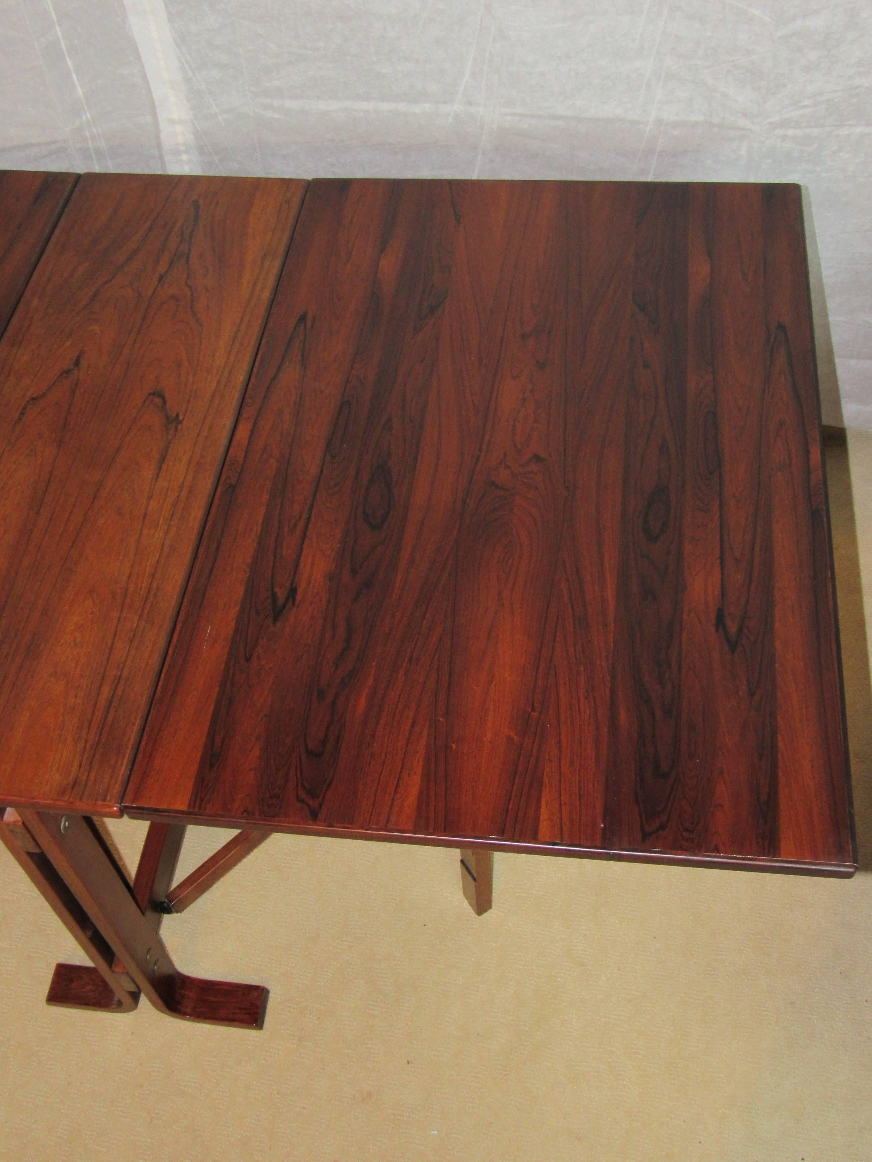Rosewood Drop-Leaf Dining Table by Bendt Winge for Kleppe Møbelfabrik circa 1955 In Excellent Condition In Camden, ME