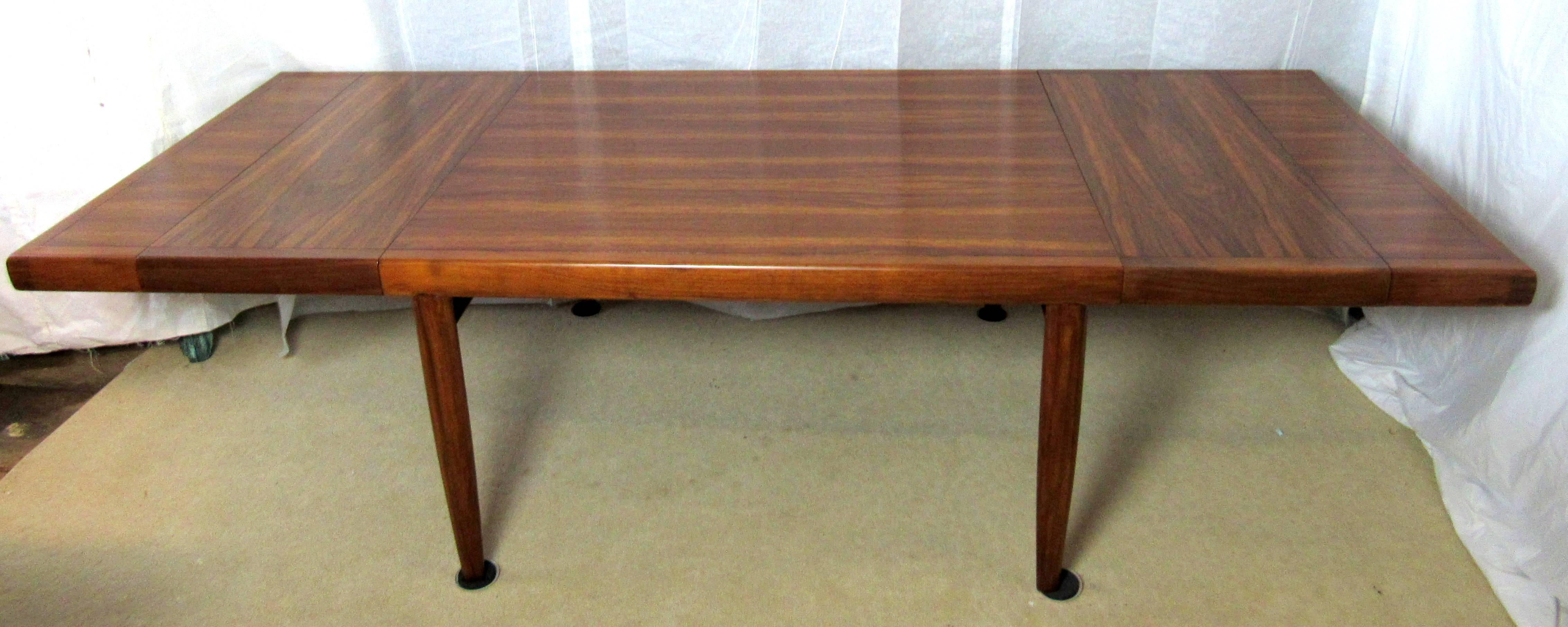 Mid-Century Modern Refractory Dining Table by George Nakashima for Widdicomb 1960