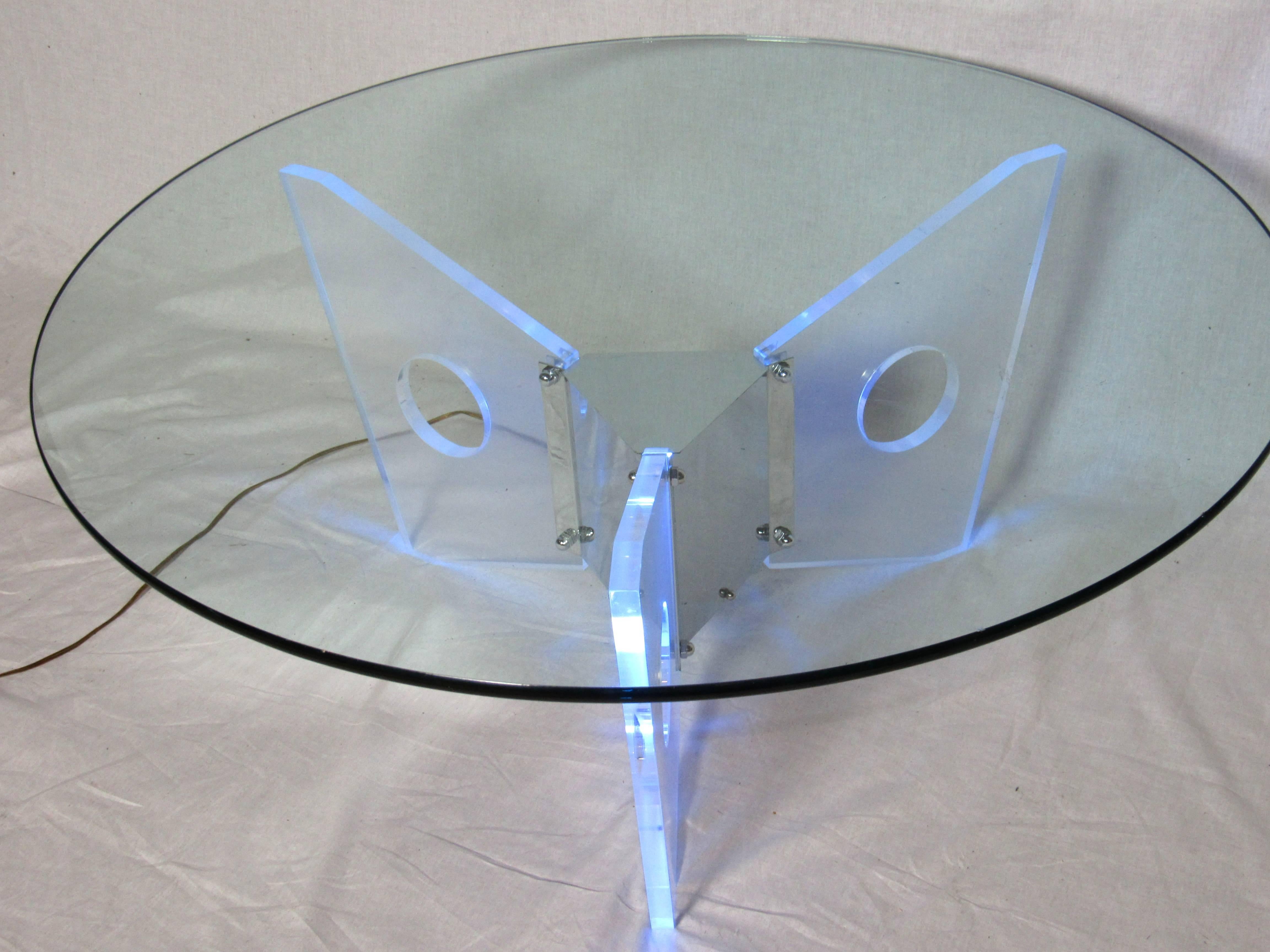 Mid-Century Modern Illuminated Lucite Coffee Table, circa 1970