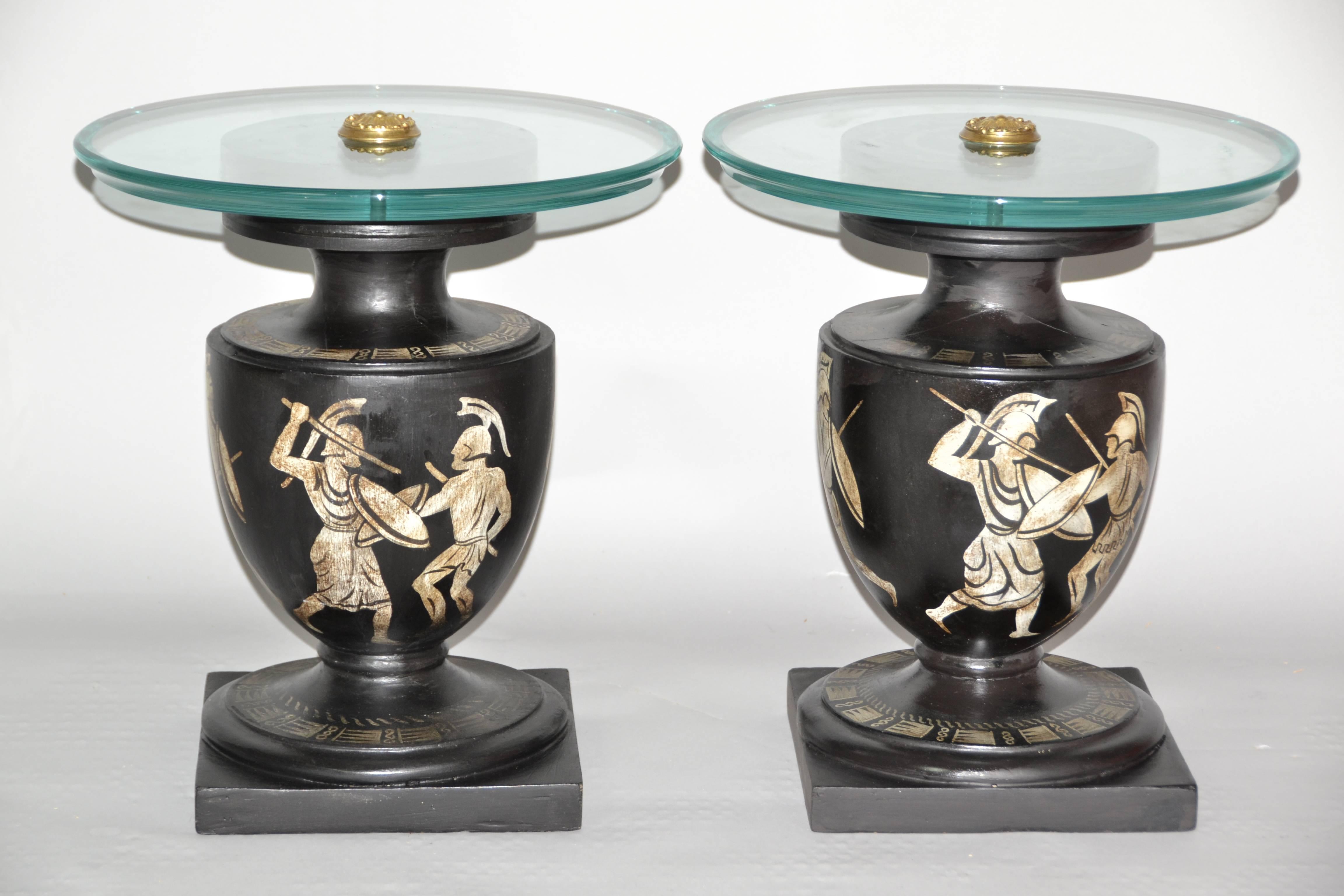 Beveled Neoclassical Italian Mid-Century Black and White Urn End Tables, circa 1940 For Sale