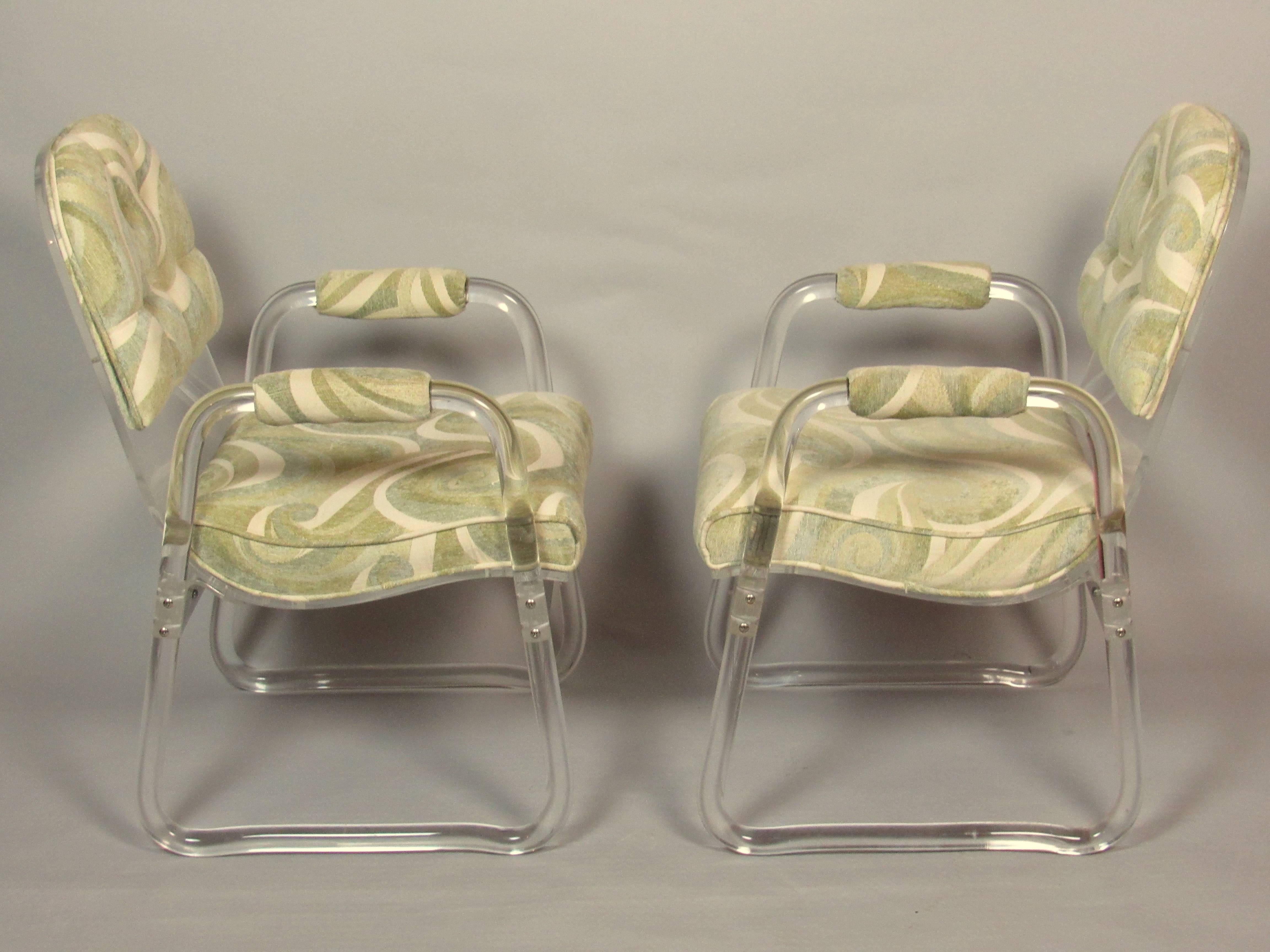 Mid-Century Modern Paire de fauteuils de salon en lucite Hill Industries, vers 1970 en vente