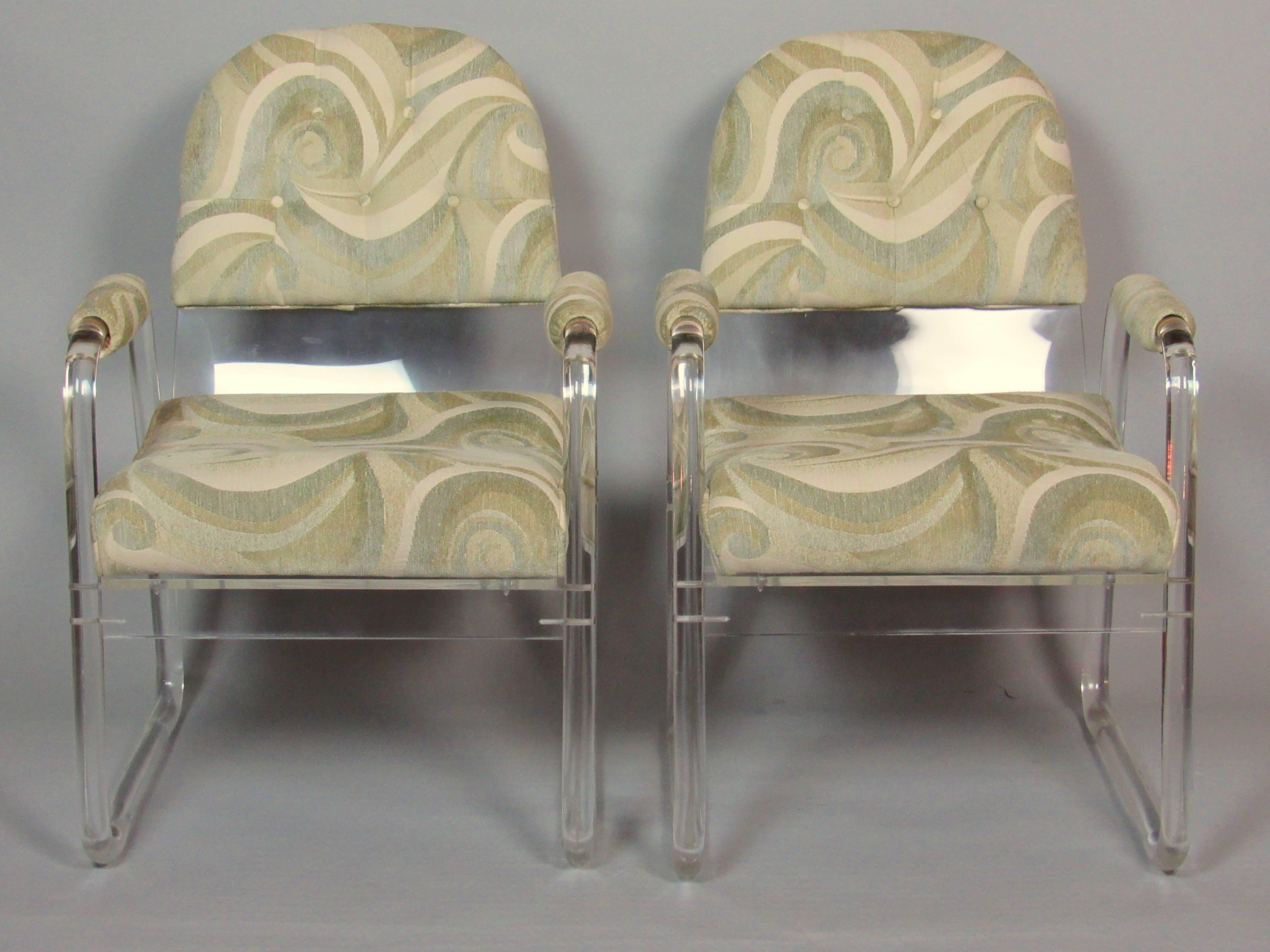 American Pair of Lucite Lounge Chairs Hill Industries , circa 1970 For Sale