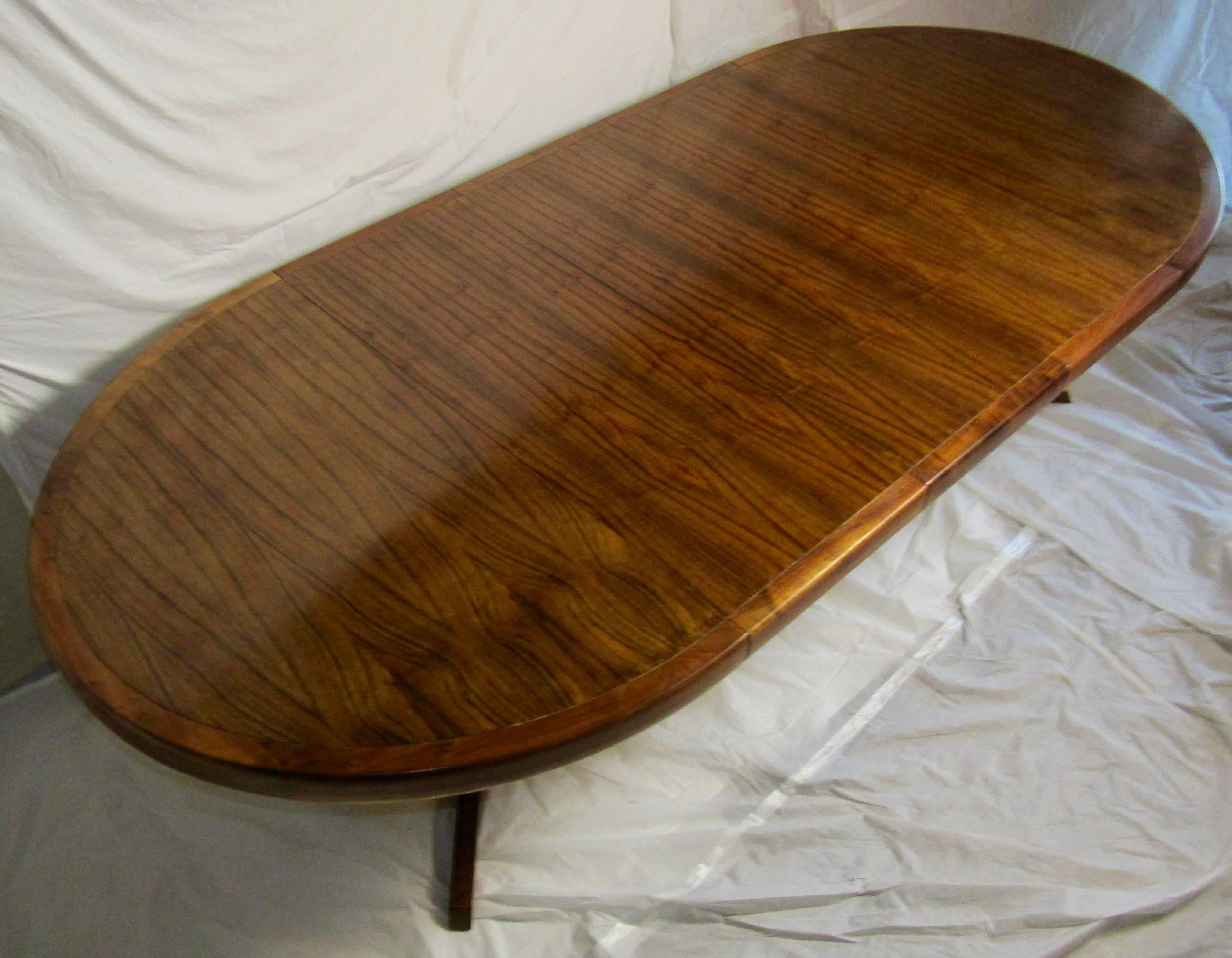 George Nakashima Extendable Walnut Dining Table Model 277 for Widdicomb, 1961 In Excellent Condition In Camden, ME