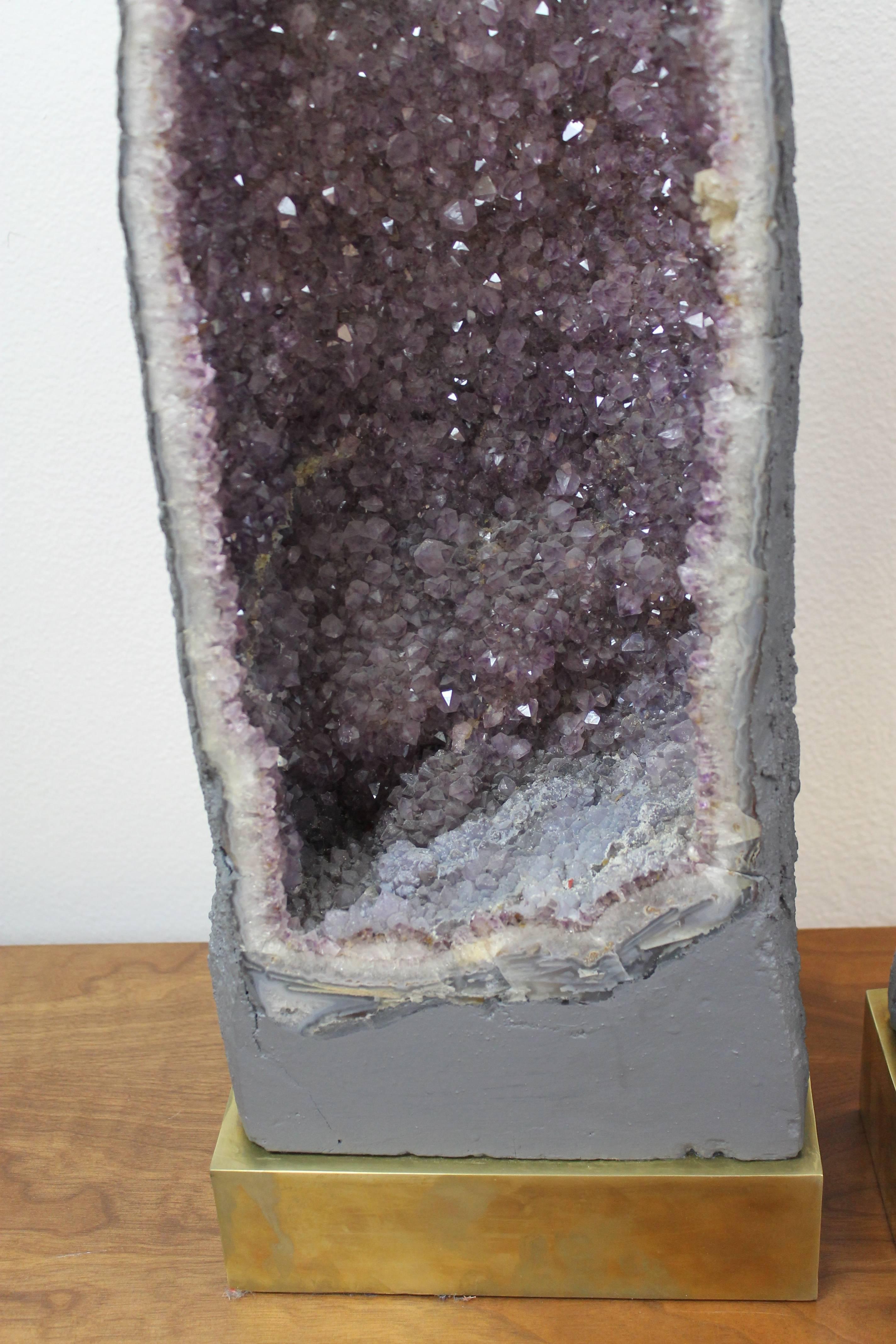 Monumental Pair of Amethyst Geode Lamps In Good Condition For Sale In Palm Springs, CA