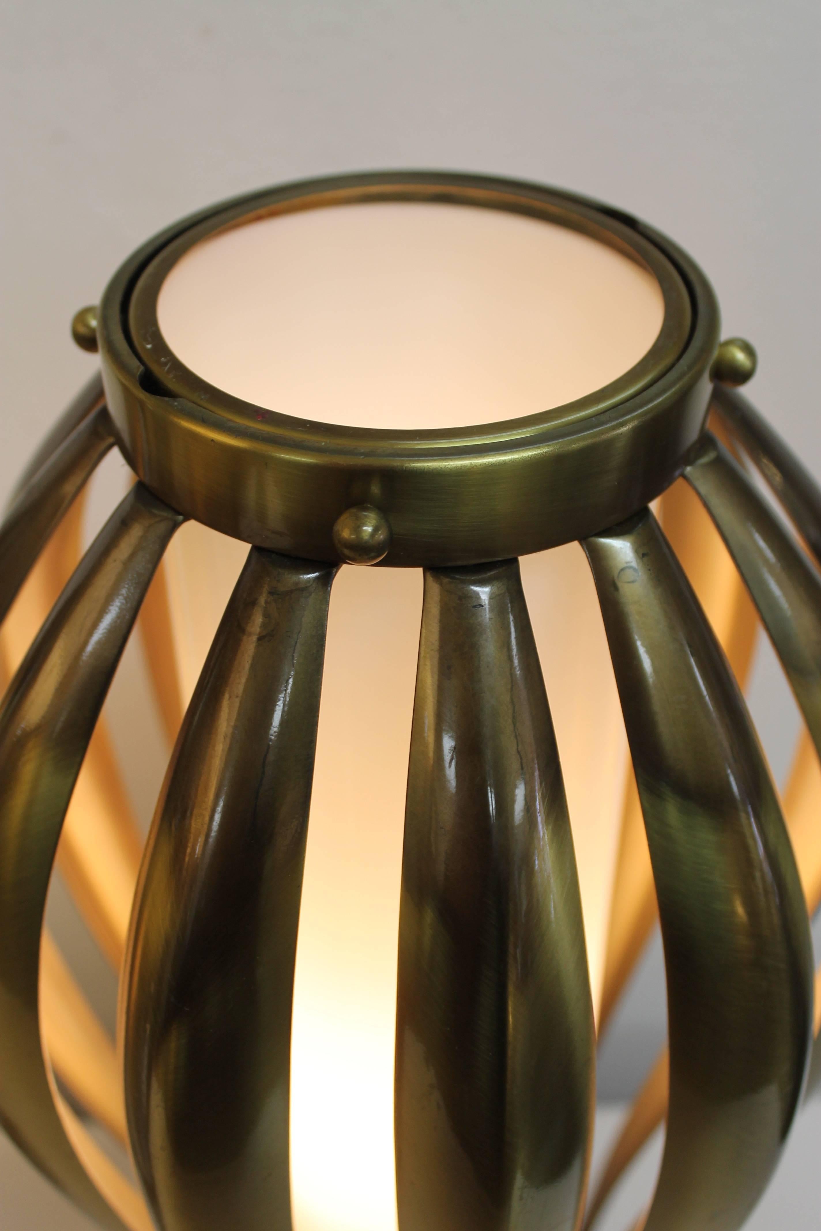 Mid-20th Century Elegant Pair of Midcentury Table Lamps