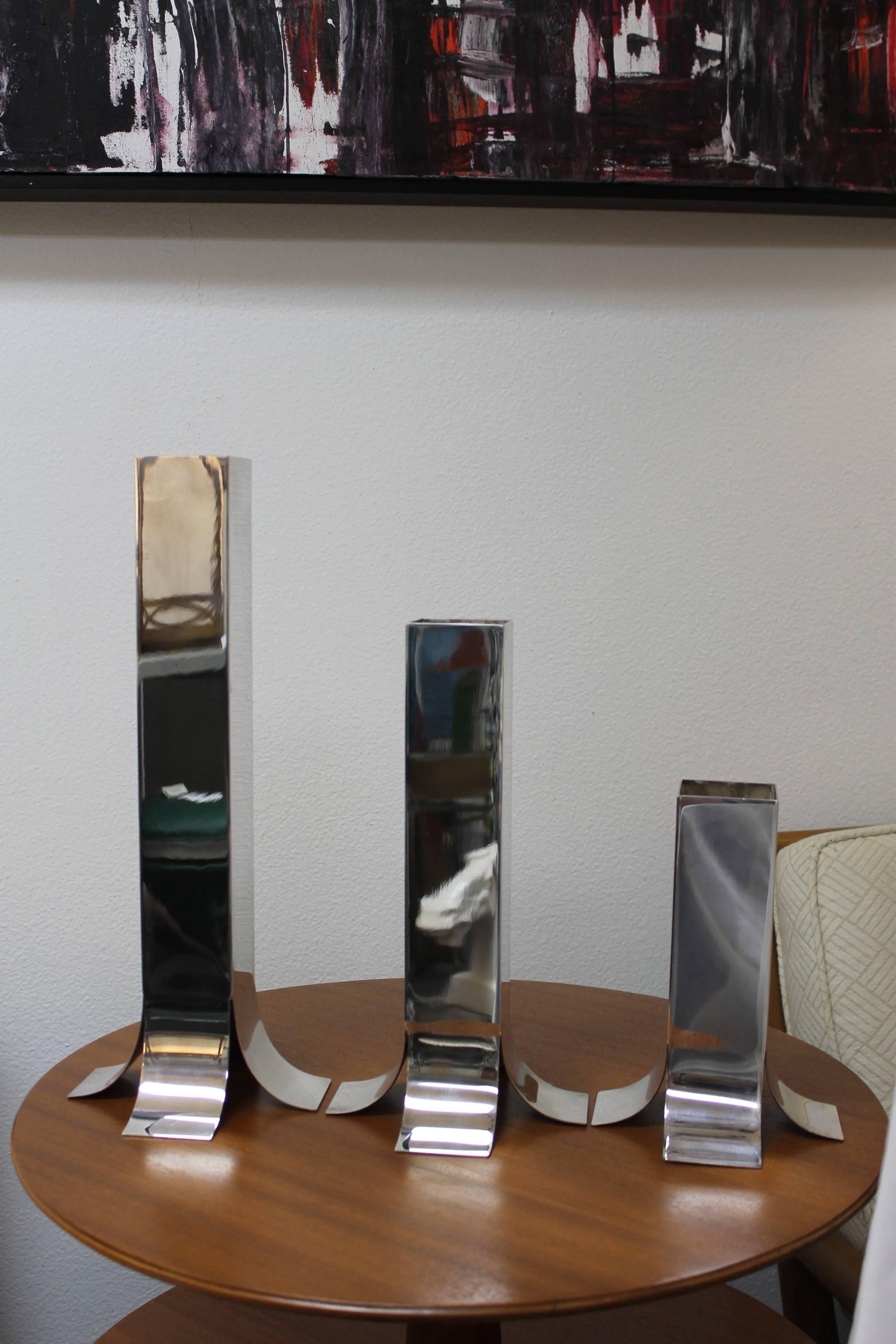 Three Silverplate Vases by Lino Sabattini In Good Condition For Sale In Palm Springs, CA