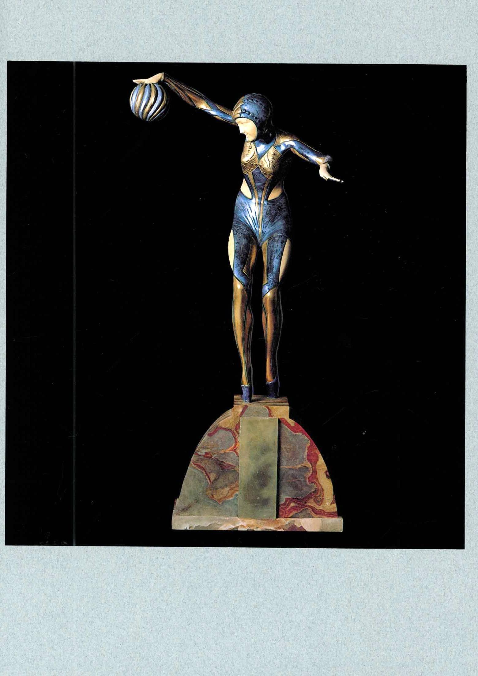 Isadora Duncan with Art Deco Sculptures de Chiparus, Preiss and Others (Livre) en vente 1